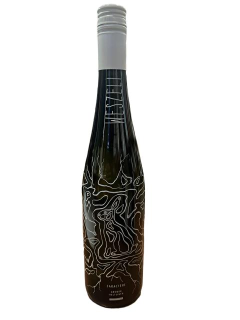 Weingut Weszeli - "CARACTERE" Gruner Veltliner 2022 (750ml)